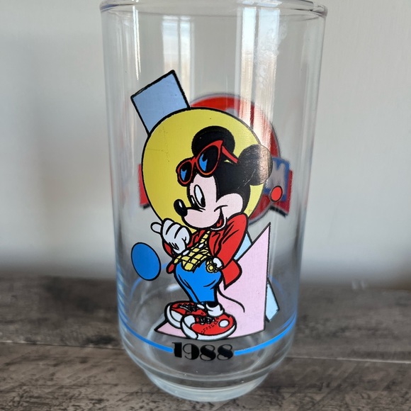 Vintage Sunoco Disney Mickey Mouse Through the Years  1928-1988 Glasses - Picture 3 of 4